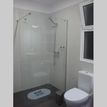 Mar Azul Calheta (Madeira)